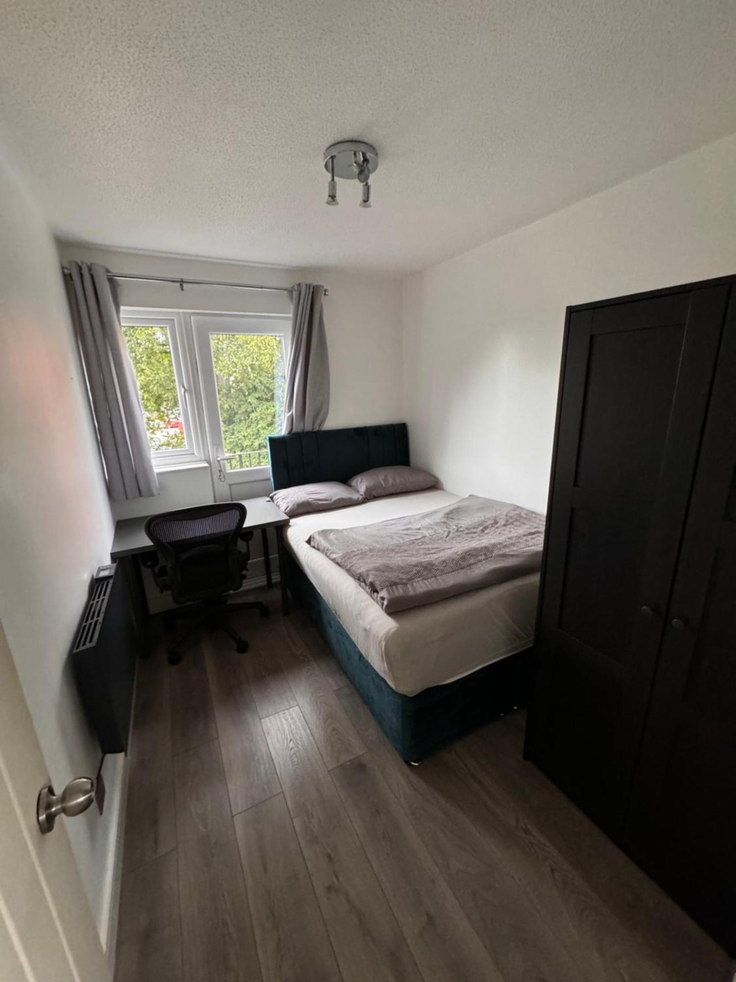 Modern 2 Bed Apartment & Free Parking カンタベリー エクステリア 写真